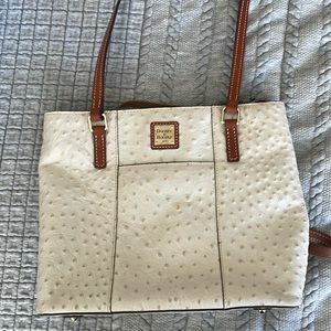Dooney and bourke purse